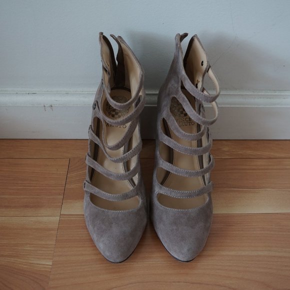 Vince Camuto Davel Block Heel Pumps - 6.5 - Picture 1 of 9